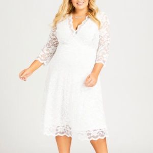 Avenue Love Lace Dress - Ivory